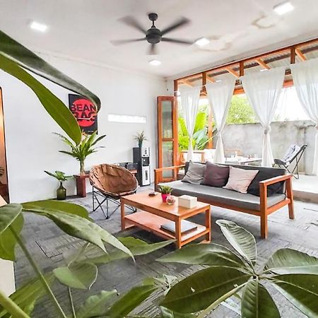 بيت شباب Beanbag Bintan Backpacker Kangkakawal المظهر الخارجي الصورة