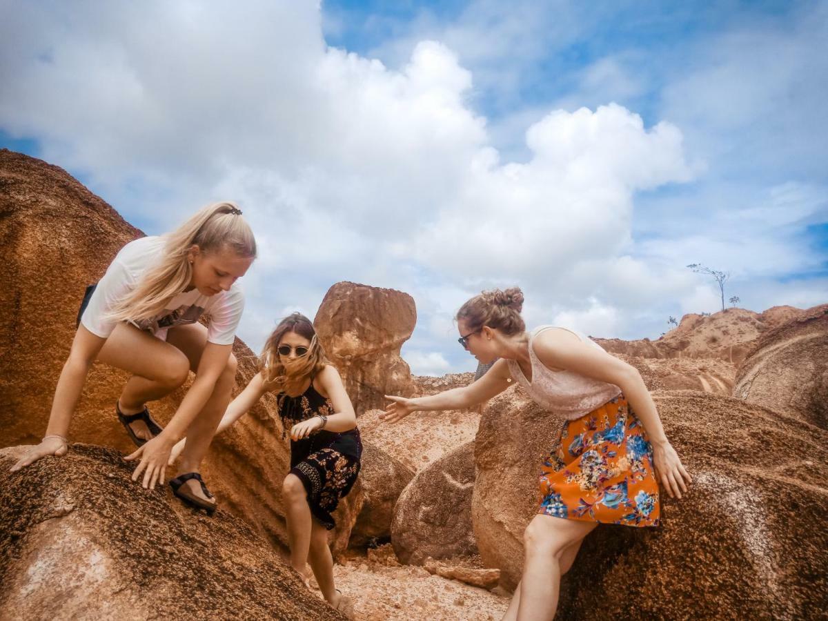 بيت شباب Beanbag Bintan Backpacker Kangkakawal المظهر الخارجي الصورة
