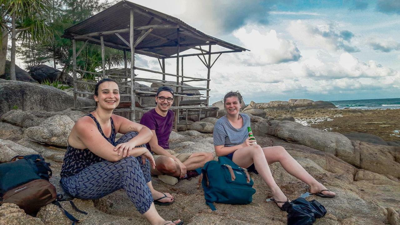 بيت شباب Beanbag Bintan Backpacker Kangkakawal المظهر الخارجي الصورة